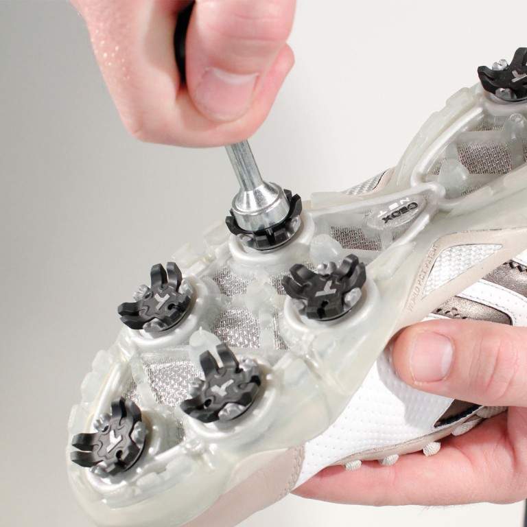 Llave para tacos. Cleat Wrench